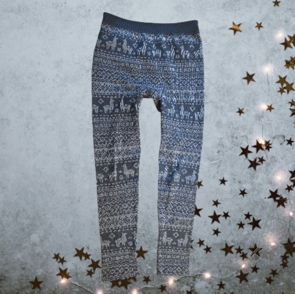 Wallflower Gray and White‎ Llama Patterned Leggings